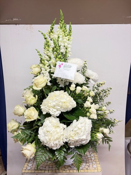 A 5 Star Customer Reviewed Flower Arrangement Designed by Salvy the Florist in Lynn, MA A 5 Star Customer Reviewed Flower Arrangement Designed by Salvy the Florist in Lynn, MA