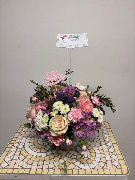 A 5 Star Customer Reviewed Flower Arrangement Designed by Salvy the Florist in Lynn, MA A 5 Star Customer Reviewed Flower Arrangement Designed by Salvy the Florist in Lynn, MA