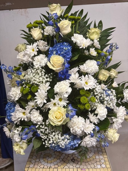 A 5 Star Customer Reviewed Flower Arrangement Designed by Salvy the Florist in Lynn, MA A 5 Star Customer Reviewed Flower Arrangement Designed by Salvy the Florist in Lynn, MA