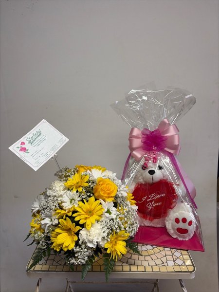 A 5 Star Customer Reviewed Flower Arrangement Designed by Salvy the Florist in Lynn, MA
