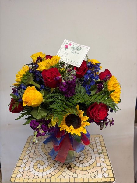 A 5 Star Customer Reviewed Flower Arrangement Designed by Salvy the Florist in Lynn, MA A 5 Star Customer Reviewed Flower Arrangement Designed by Salvy the Florist in Lynn, MA