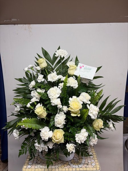 A 5 Star Customer Reviewed Flower Arrangement Designed by Salvy the Florist in Lynn, MA