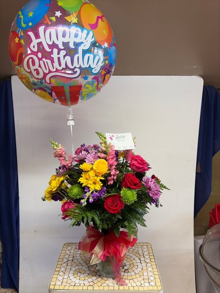 A 5 Star Customer Reviewed Flower Arrangement Designed by Salvy the Florist in Lynn, MA A 5 Star Customer Reviewed Flower Arrangement Designed by Salvy the Florist in Lynn, MA