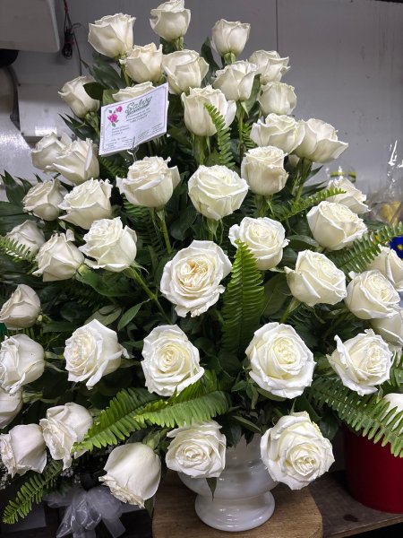 A 5 Star Customer Reviewed Flower Arrangement Designed by Salvy the Florist in Lynn, MA A 5 Star Customer Reviewed Flower Arrangement Designed by Salvy the Florist in Lynn, MA