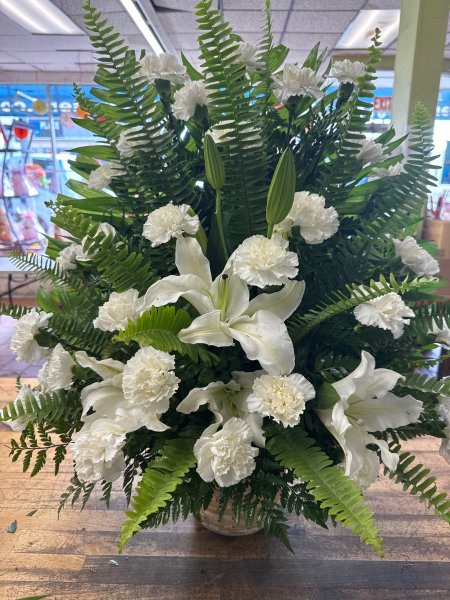 A 5 Star Customer Reviewed Flower Arrangement Designed by Salvy the Florist in Lynn, MA A 5 Star Customer Reviewed Flower Arrangement Designed by Salvy the Florist in Lynn, MA