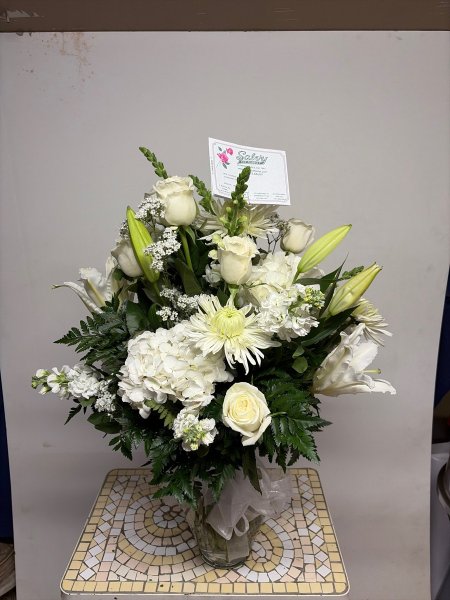A 5 Star Customer Reviewed Flower Arrangement Designed by Salvy the Florist in Lynn, MA