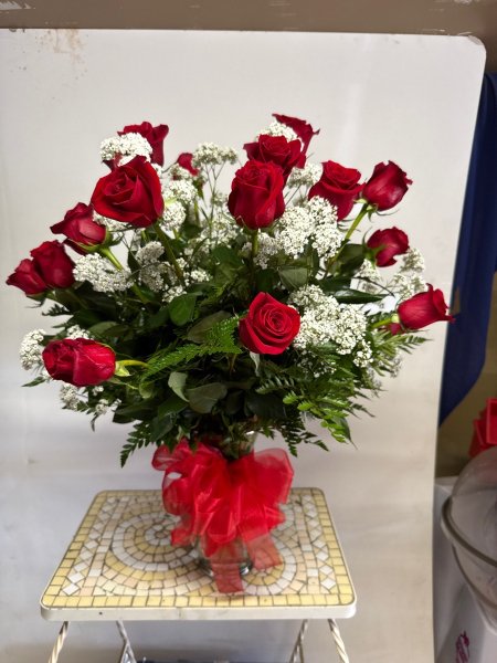 A 5 Star Customer Reviewed Flower Arrangement Designed by Salvy the Florist in Lynn, MA A 5 Star Customer Reviewed Flower Arrangement Designed by Salvy the Florist in Lynn, MA