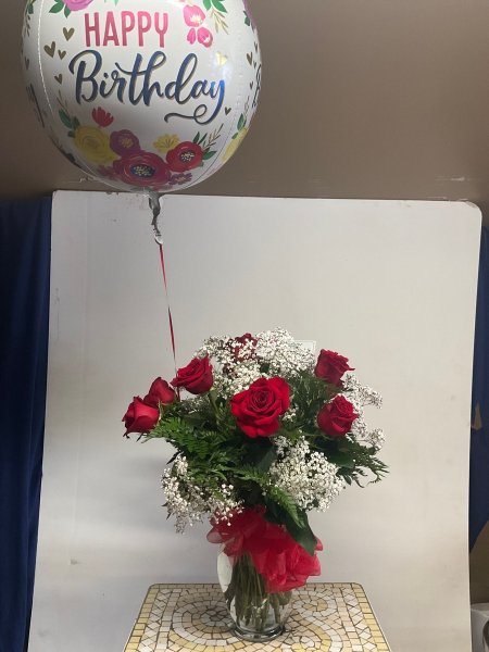 A 5 Star Customer Reviewed Flower Arrangement Designed by Salvy the Florist in Lynn, MA A 5 Star Customer Reviewed Flower Arrangement Designed by Salvy the Florist in Lynn, MA