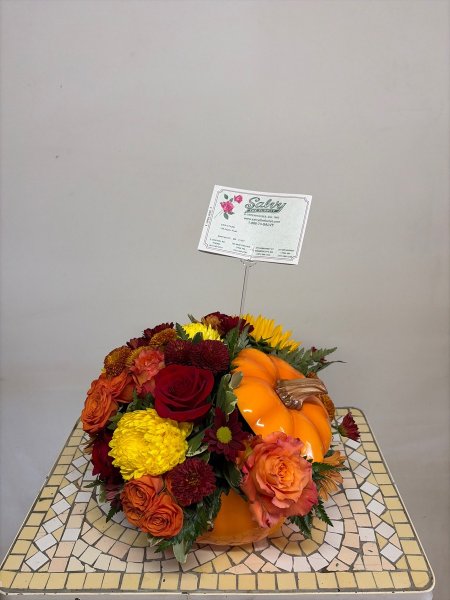 A 3 Star Customer Reviewed Flower Arrangement Designed by Salvy the Florist in Lynn, MA A 3 Star Customer Reviewed Flower Arrangement Designed by Salvy the Florist in Lynn, MA