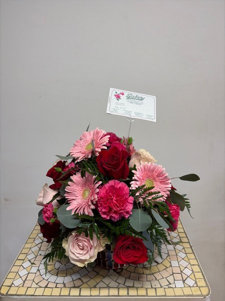 A 5 Star Customer Reviewed Flower Arrangement Designed by Salvy the Florist in Lynn, MA A 5 Star Customer Reviewed Flower Arrangement Designed by Salvy the Florist in Lynn, MA