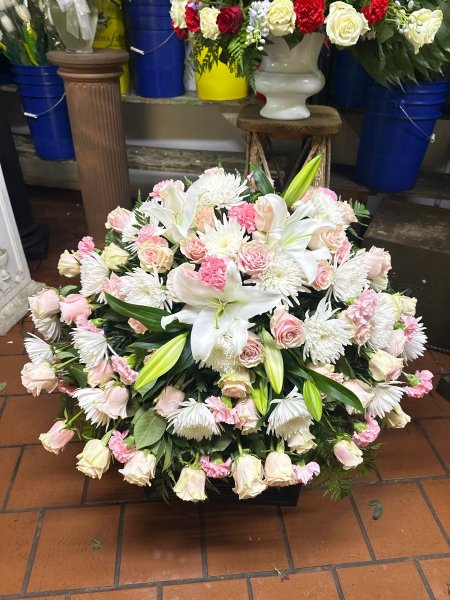 A 5 Star Customer Reviewed Flower Arrangement Designed by Salvy the Florist in Lynn, MA A 5 Star Customer Reviewed Flower Arrangement Designed by Salvy the Florist in Lynn, MA