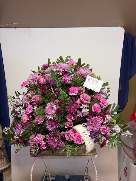 A 5 Star Customer Reviewed Flower Arrangement Designed by Salvy the Florist in Lynn, MA A 5 Star Customer Reviewed Flower Arrangement Designed by Salvy the Florist in Lynn, MA