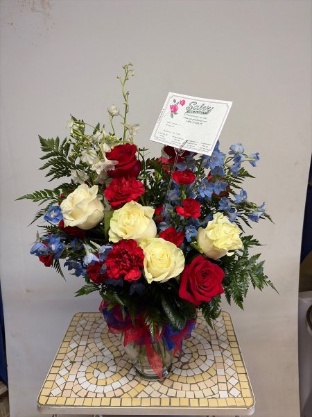 A 5 Star Customer Reviewed Flower Arrangement Designed by Salvy the Florist in Lynn, MA A 5 Star Customer Reviewed Flower Arrangement Designed by Salvy the Florist in Lynn, MA