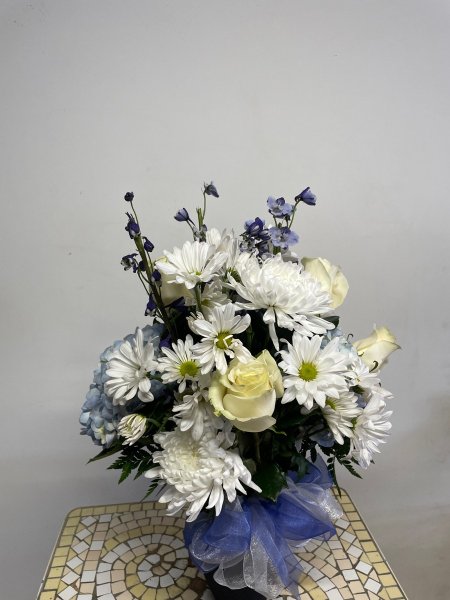A 5 Star Customer Reviewed Flower Arrangement Designed by Salvy the Florist in Lynn, MA A 5 Star Customer Reviewed Flower Arrangement Designed by Salvy the Florist in Lynn, MA
