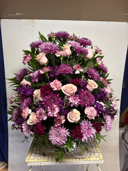 A 5 Star Customer Reviewed Flower Arrangement Designed by Salvy the Florist in Lynn, MA A 5 Star Customer Reviewed Flower Arrangement Designed by Salvy the Florist in Lynn, MA