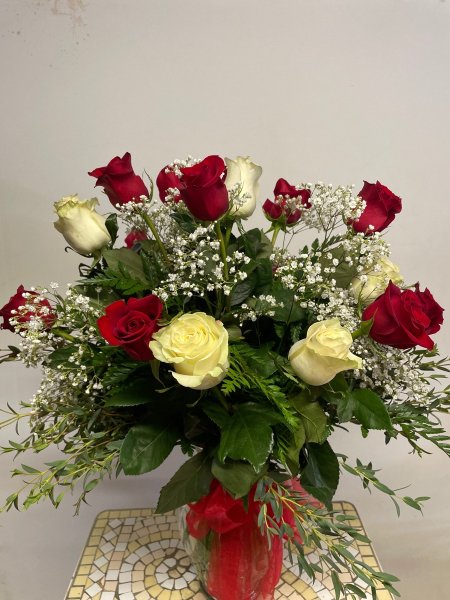 A 5 Star Customer Reviewed Flower Arrangement Designed by Salvy the Florist in Lynn, MA A 5 Star Customer Reviewed Flower Arrangement Designed by Salvy the Florist in Lynn, MA