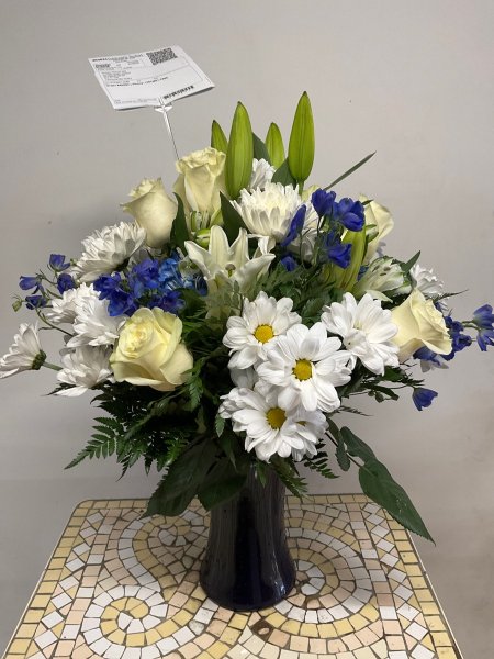 A 5 Star Customer Reviewed Flower Arrangement Designed by Salvy the Florist in Lynn, MA A 5 Star Customer Reviewed Flower Arrangement Designed by Salvy the Florist in Lynn, MA