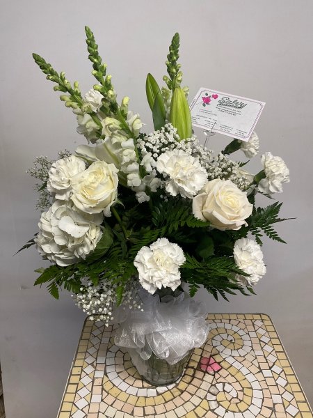 A 5 Star Customer Reviewed Flower Arrangement Designed by Salvy the Florist in Lynn, MA A 5 Star Customer Reviewed Flower Arrangement Designed by Salvy the Florist in Lynn, MA
