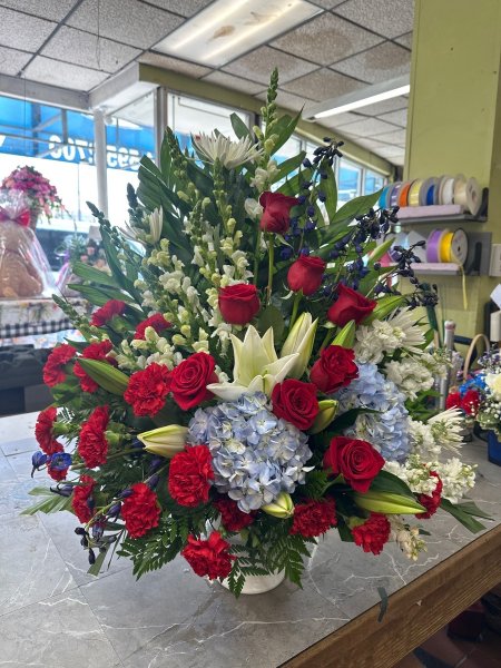 A 5 Star Customer Reviewed Flower Arrangement Designed by Salvy the Florist in Lynn, MA A 5 Star Customer Reviewed Flower Arrangement Designed by Salvy the Florist in Lynn, MA
