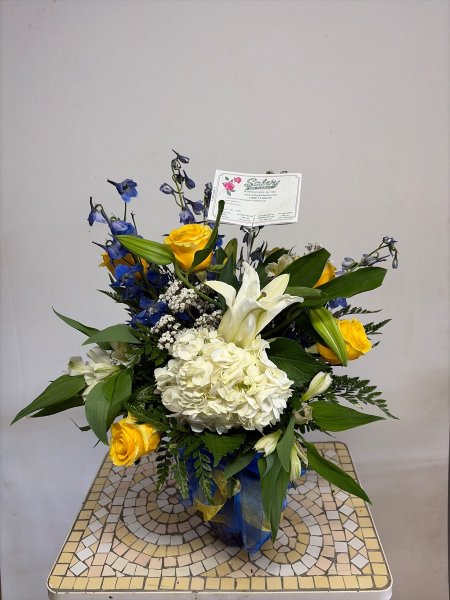 A 5 Star Customer Reviewed Flower Arrangement Designed by Salvy the Florist in Lynn, MA A 5 Star Customer Reviewed Flower Arrangement Designed by Salvy the Florist in Lynn, MA