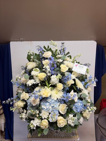 A 5 Star Customer Reviewed Flower Arrangement Designed by Salvy the Florist in Lynn, MA A 5 Star Customer Reviewed Flower Arrangement Designed by Salvy the Florist in Lynn, MA