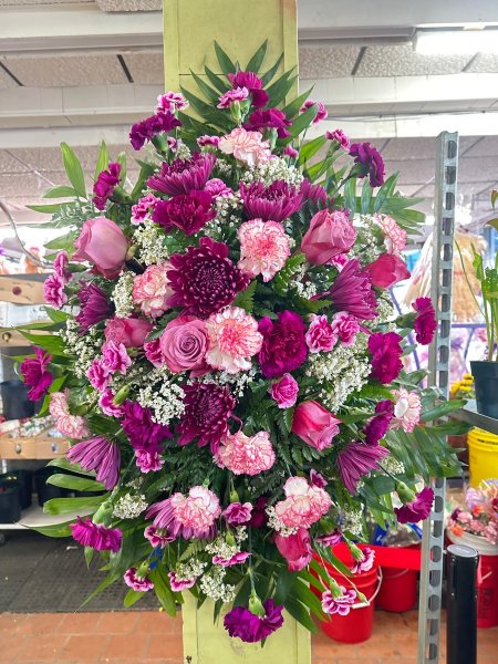 A 5 Star Customer Reviewed Flower Arrangement Designed by Salvy the Florist in Lynn, MA A 5 Star Customer Reviewed Flower Arrangement Designed by Salvy the Florist in Lynn, MA