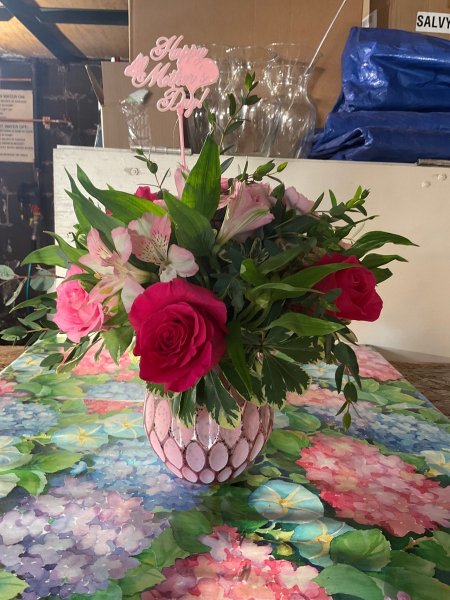 A 5 Star Customer Reviewed Flower Arrangement Designed by Salvy the Florist in Lynn, MA A 5 Star Customer Reviewed Flower Arrangement Designed by Salvy the Florist in Lynn, MA
