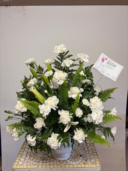 A 5 Star Customer Reviewed Flower Arrangement Designed by Salvy the Florist in Lynn, MA A 5 Star Customer Reviewed Flower Arrangement Designed by Salvy the Florist in Lynn, MA