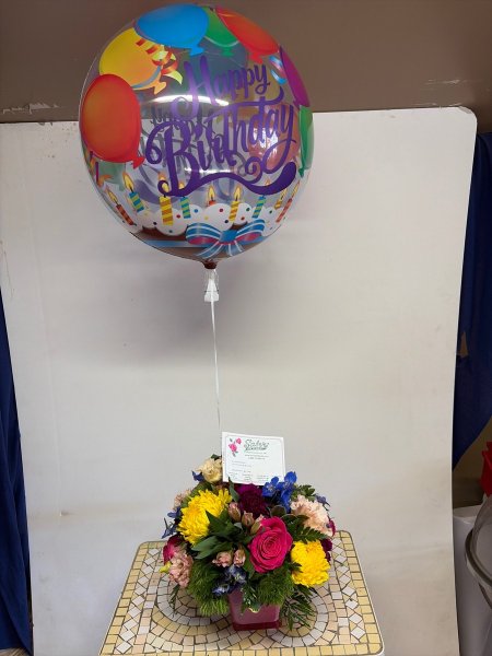 A 5 Star Customer Reviewed Flower Arrangement Designed by Salvy the Florist in Lynn, MA A 5 Star Customer Reviewed Flower Arrangement Designed by Salvy the Florist in Lynn, MA