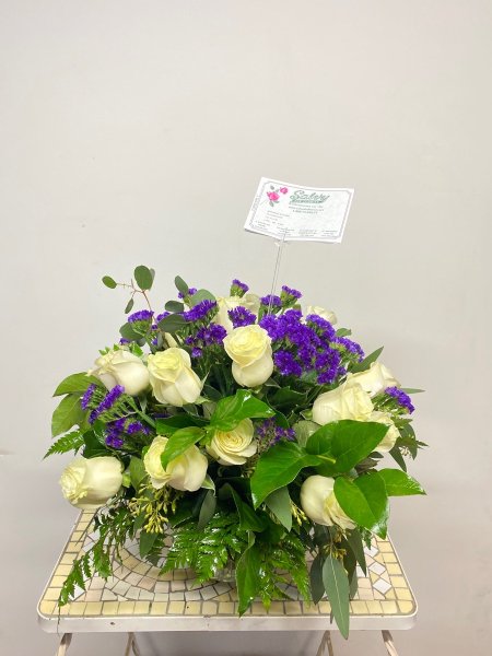 A 4 Star Customer Reviewed Flower Arrangement Designed by Salvy the Florist in Lynn, MA A 4 Star Customer Reviewed Flower Arrangement Designed by Salvy the Florist in Lynn, MA