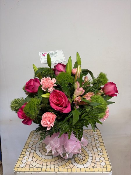 A 5 Star Customer Reviewed Flower Arrangement Designed by Salvy the Florist in Lynn, MA A 5 Star Customer Reviewed Flower Arrangement Designed by Salvy the Florist in Lynn, MA