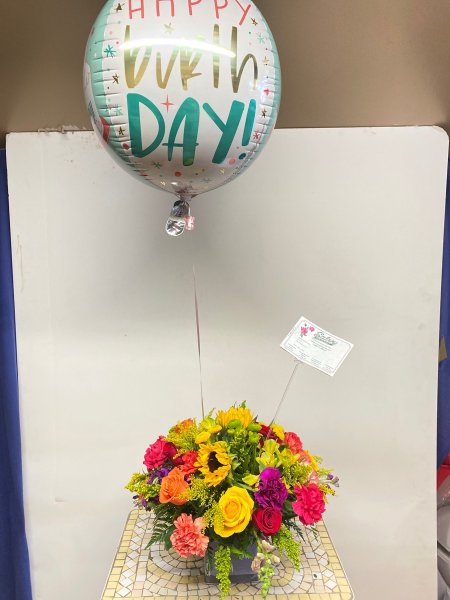 A 5 Star Customer Reviewed Flower Arrangement Designed by Salvy the Florist in Lynn, MA A 5 Star Customer Reviewed Flower Arrangement Designed by Salvy the Florist in Lynn, MA