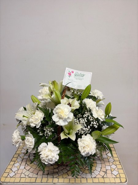A 5 Star Customer Reviewed Flower Arrangement Designed by Salvy the Florist in Lynn, MA