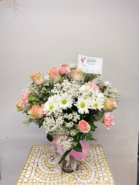 A 5 Star Customer Reviewed Flower Arrangement Designed by Salvy the Florist in Lynn, MA A 5 Star Customer Reviewed Flower Arrangement Designed by Salvy the Florist in Lynn, MA