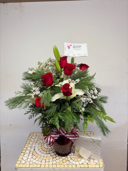 A 5 Star Customer Reviewed Flower Arrangement Designed by Salvy the Florist in Lynn, MA A 5 Star Customer Reviewed Flower Arrangement Designed by Salvy the Florist in Lynn, MA