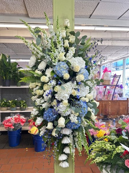 A 3 Star Customer Reviewed Flower Arrangement Designed by Salvy the Florist in Lynn, MA A 3 Star Customer Reviewed Flower Arrangement Designed by Salvy the Florist in Lynn, MA