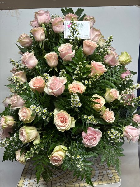 A 5 Star Customer Reviewed Flower Arrangement Designed by Salvy the Florist in Lynn, MA A 5 Star Customer Reviewed Flower Arrangement Designed by Salvy the Florist in Lynn, MA