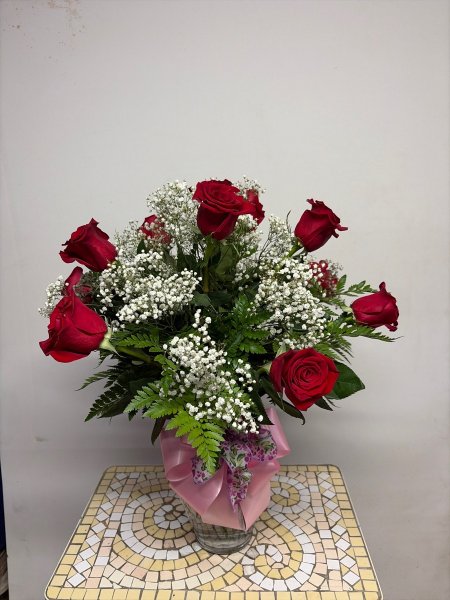 A 5 Star Customer Reviewed Flower Arrangement Designed by Salvy the Florist in Lynn, MA A 5 Star Customer Reviewed Flower Arrangement Designed by Salvy the Florist in Lynn, MA