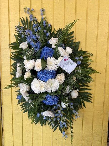 A 5 Star Customer Reviewed Flower Arrangement Designed by Salvy the Florist in Lynn, MA A 5 Star Customer Reviewed Flower Arrangement Designed by Salvy the Florist in Lynn, MA
