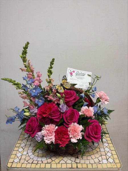 A 5 Star Customer Reviewed Flower Arrangement Designed by Salvy the Florist in Lynn, MA A 5 Star Customer Reviewed Flower Arrangement Designed by Salvy the Florist in Lynn, MA