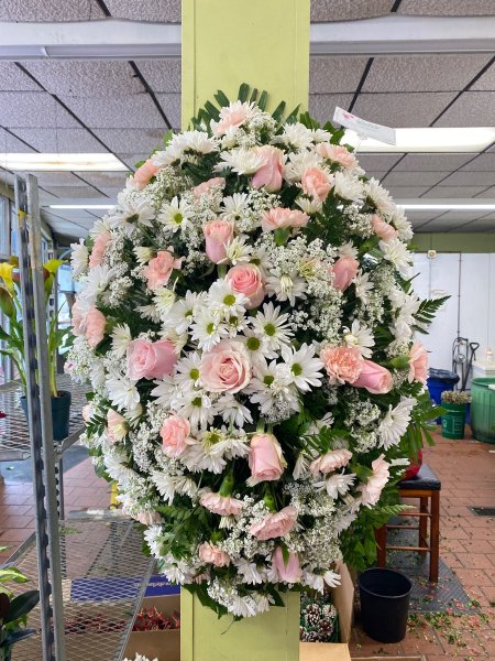 A 5 Star Customer Reviewed Flower Arrangement Designed by Salvy the Florist in Lynn, MA A 5 Star Customer Reviewed Flower Arrangement Designed by Salvy the Florist in Lynn, MA
