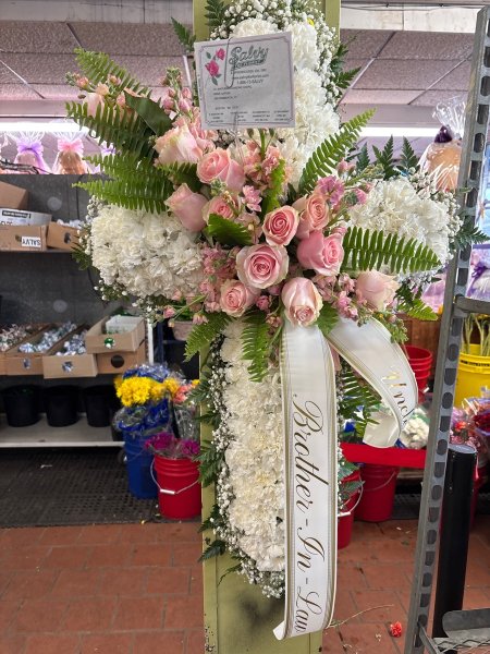 A 5 Star Customer Reviewed Flower Arrangement Designed by Salvy the Florist in Lynn, MA A 5 Star Customer Reviewed Flower Arrangement Designed by Salvy the Florist in Lynn, MA