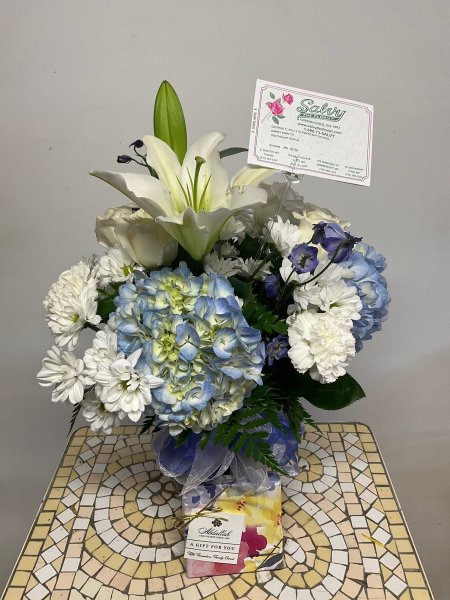 A 5 Star Customer Reviewed Flower Arrangement Designed by Salvy the Florist in Lynn, MA A 5 Star Customer Reviewed Flower Arrangement Designed by Salvy the Florist in Lynn, MA
