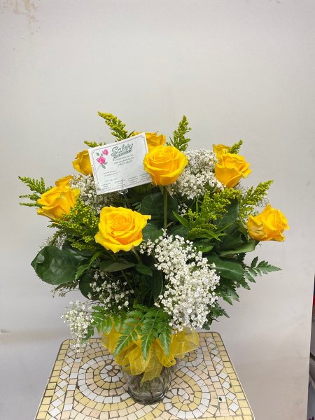 A 5 Star Customer Reviewed Flower Arrangement Designed by Salvy the Florist in Lynn, MA A 5 Star Customer Reviewed Flower Arrangement Designed by Salvy the Florist in Lynn, MA