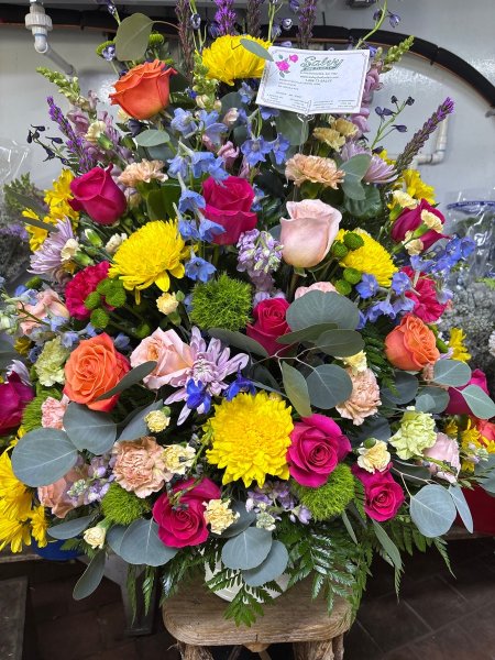 A 5 Star Customer Reviewed Flower Arrangement Designed by Salvy the Florist in Lynn, MA A 5 Star Customer Reviewed Flower Arrangement Designed by Salvy the Florist in Lynn, MA