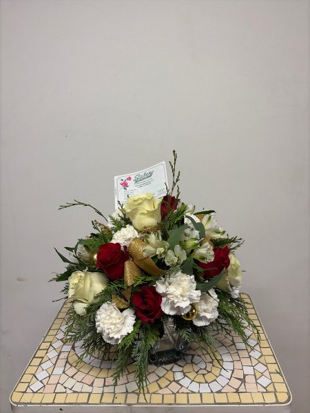 A 5 Star Customer Reviewed Flower Arrangement Designed by Salvy the Florist in Lynn, MA