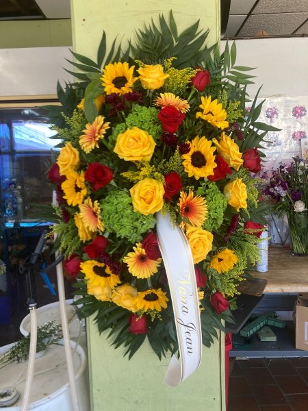 A 5 Star Customer Reviewed Flower Arrangement Designed by Salvy the Florist in Lynn, MA A 5 Star Customer Reviewed Flower Arrangement Designed by Salvy the Florist in Lynn, MA