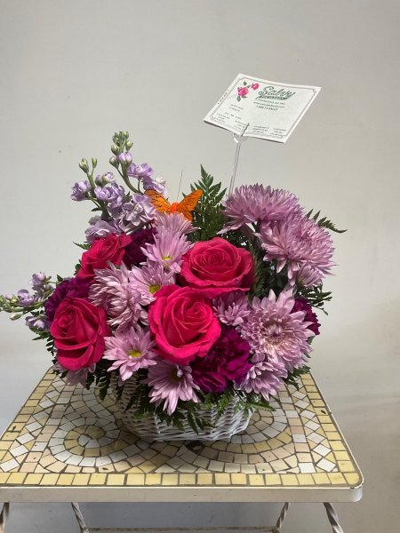 A 5 Star Customer Reviewed Flower Arrangement Designed by Salvy the Florist in Lynn, MA A 5 Star Customer Reviewed Flower Arrangement Designed by Salvy the Florist in Lynn, MA