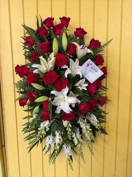 A 5 Star Customer Reviewed Flower Arrangement Designed by Salvy the Florist in Lynn, MA A 5 Star Customer Reviewed Flower Arrangement Designed by Salvy the Florist in Lynn, MA