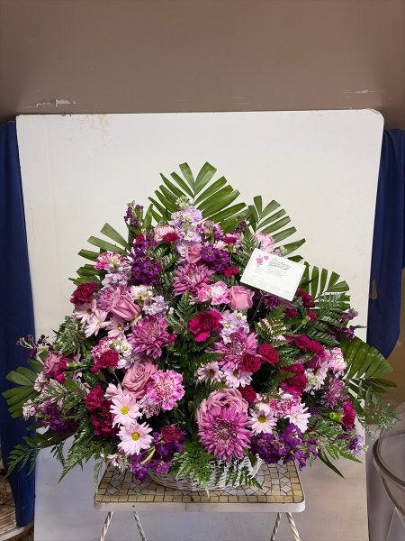 A 5 Star Customer Reviewed Flower Arrangement Designed by Salvy the Florist in Lynn, MA A 5 Star Customer Reviewed Flower Arrangement Designed by Salvy the Florist in Lynn, MA